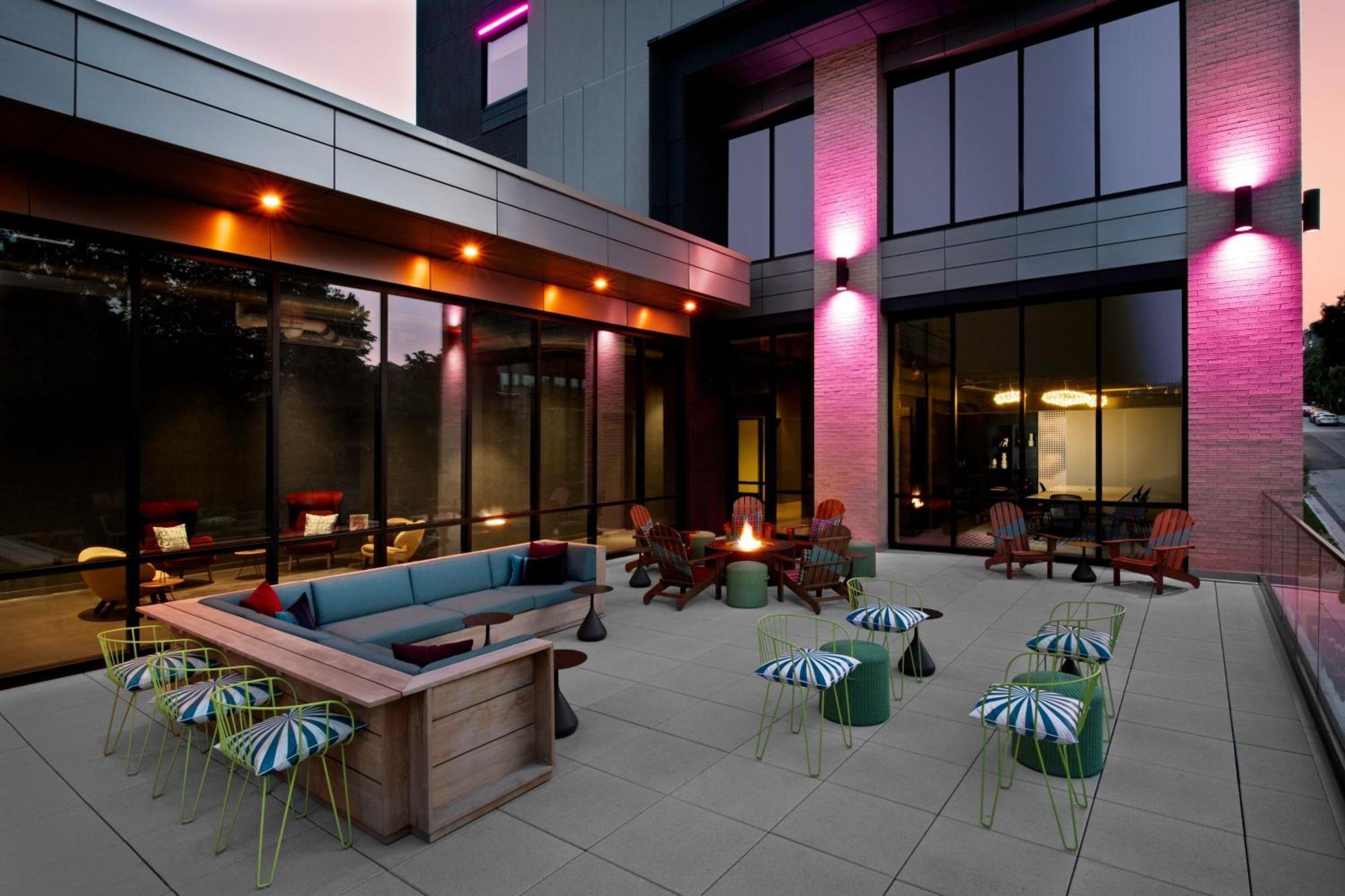 Aloft Kansas City Country Club Plaza Εξωτερικό φωτογραφία